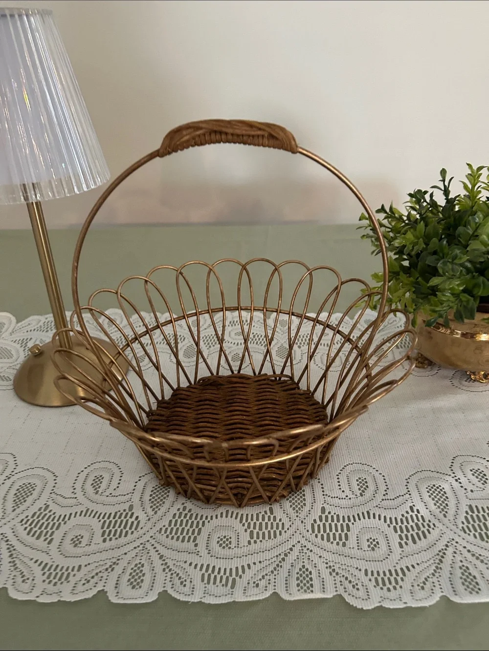 Vtg Brass and Wicker Basket. H 10 in Diameter 10 in. Beautiful